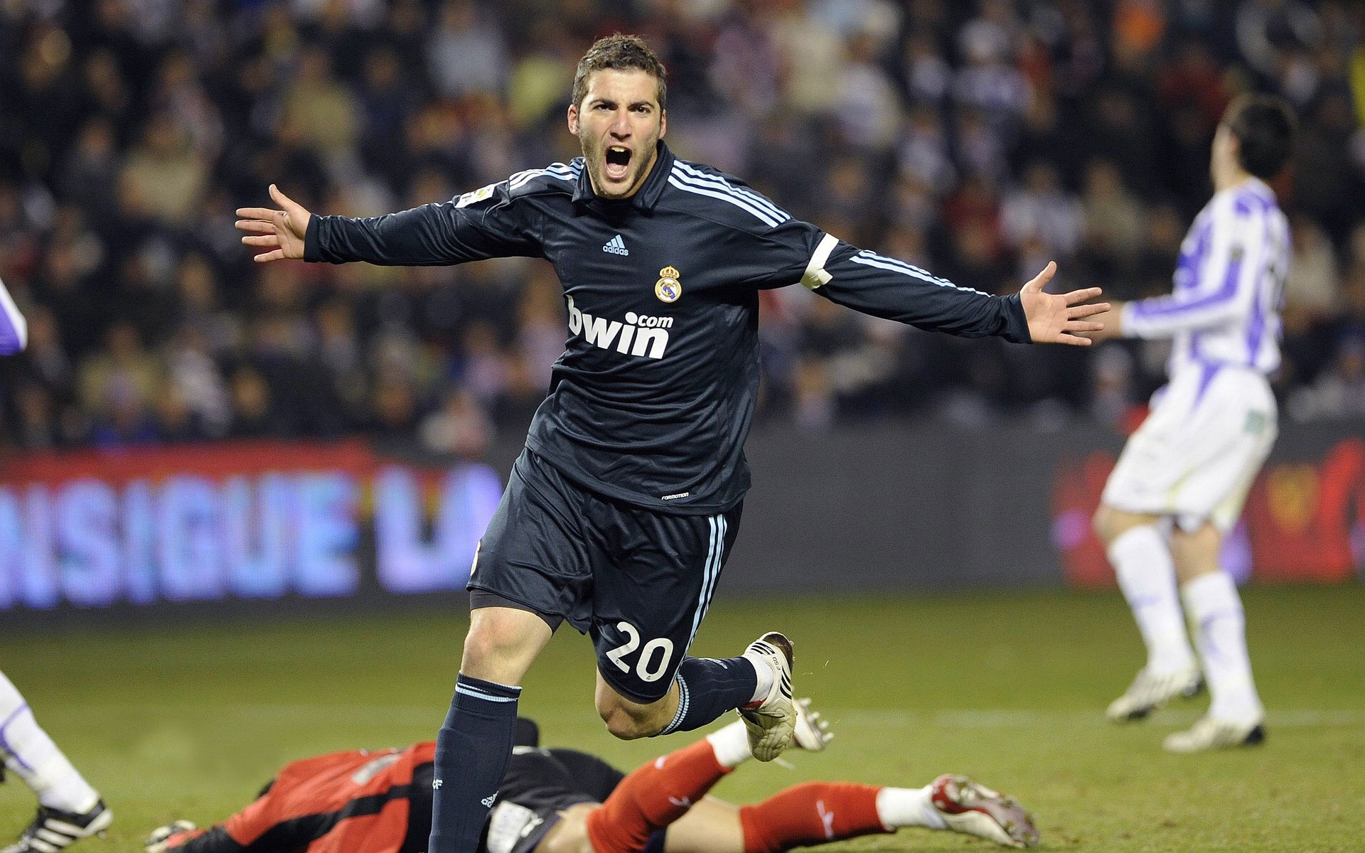 足球联赛黑马球队分析